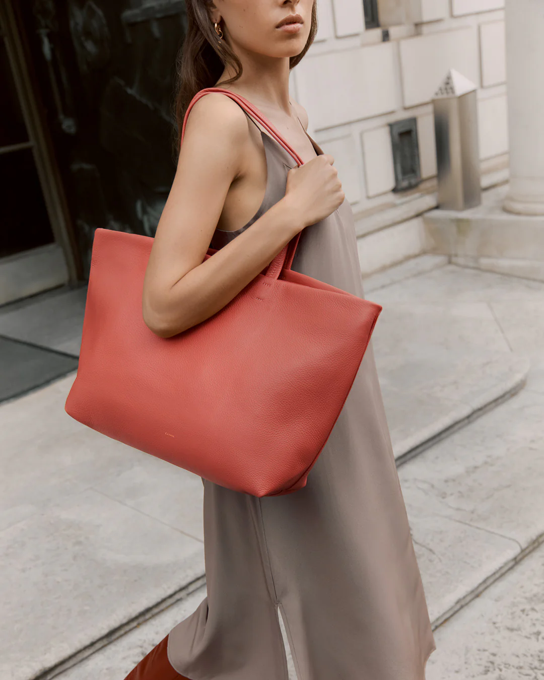 Classic Easy Tote - Image 121