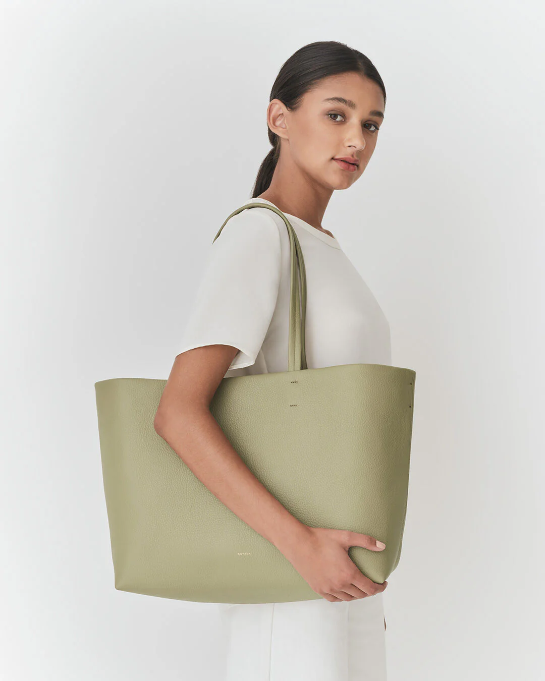 Classic Easy Tote - Image 15