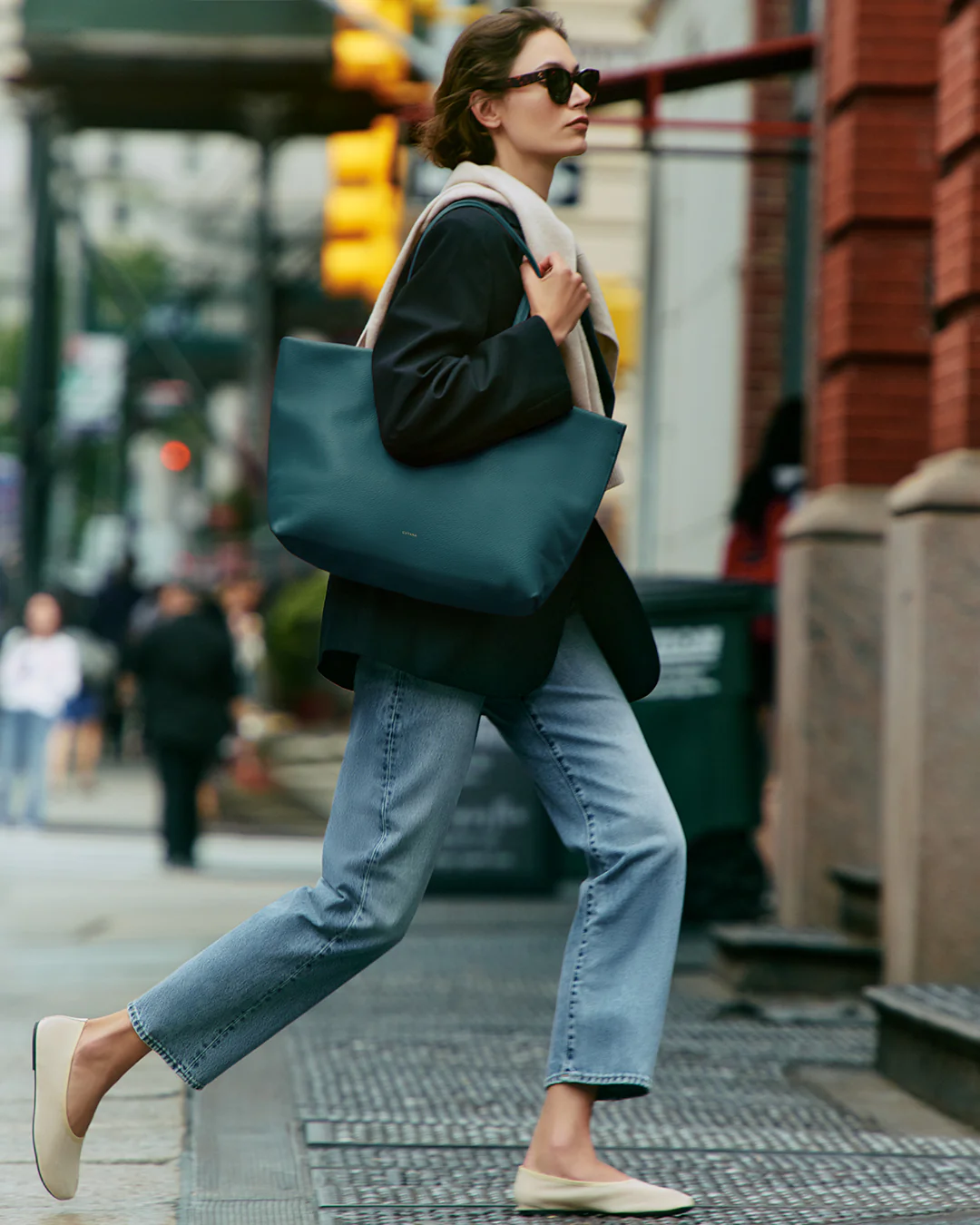 Classic Easy Tote - Image 160