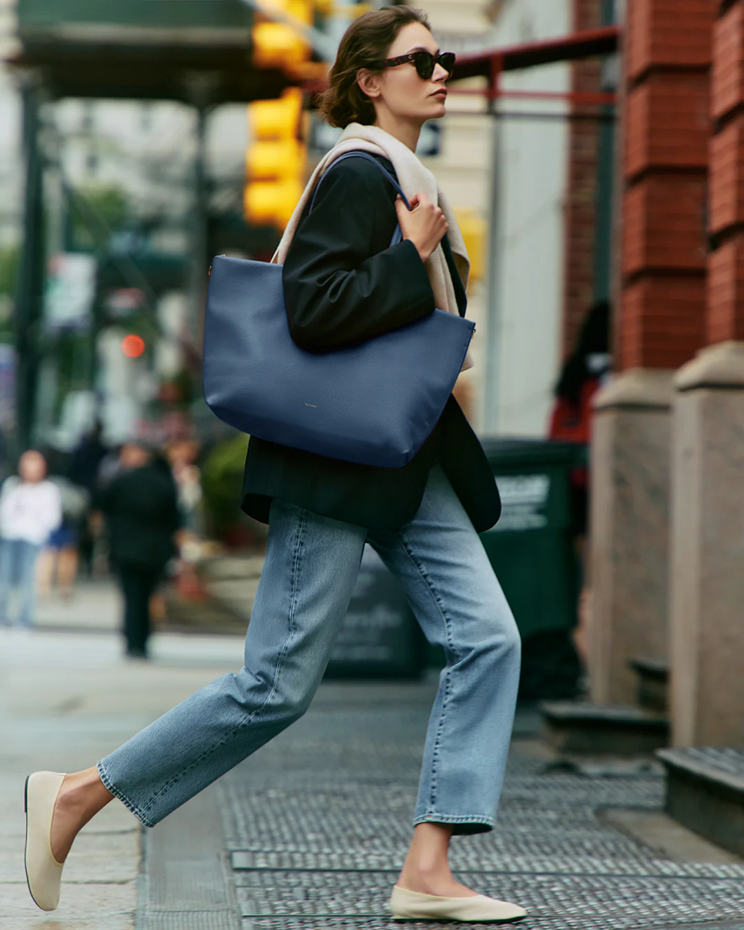 Classic Easy Zipper Tote - Image 109