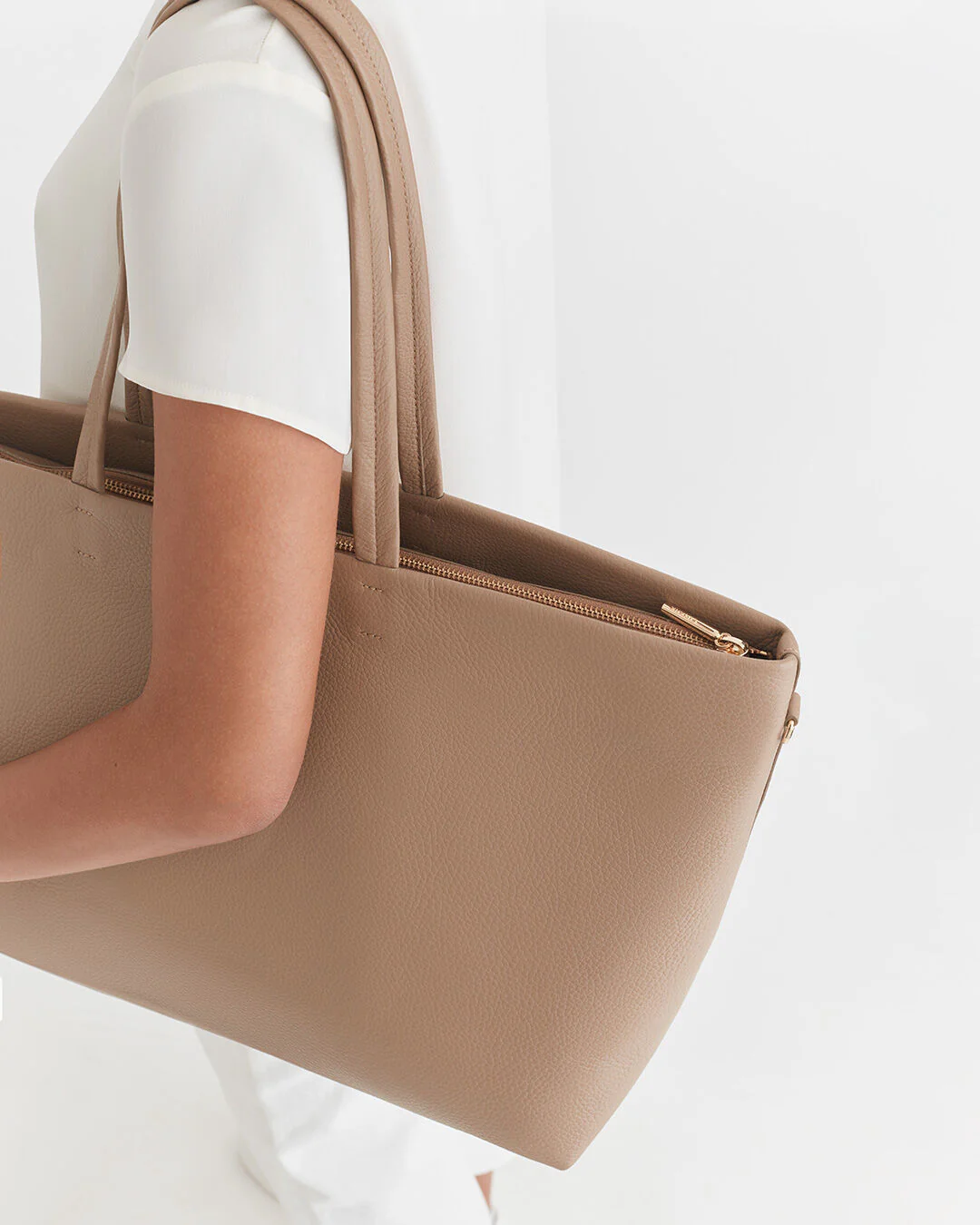 Classic Easy Zipper Tote - Image 16