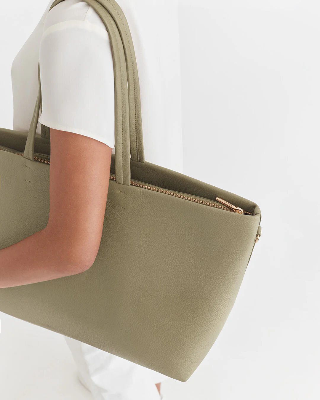 Classic Easy Zipper Tote - Image 40