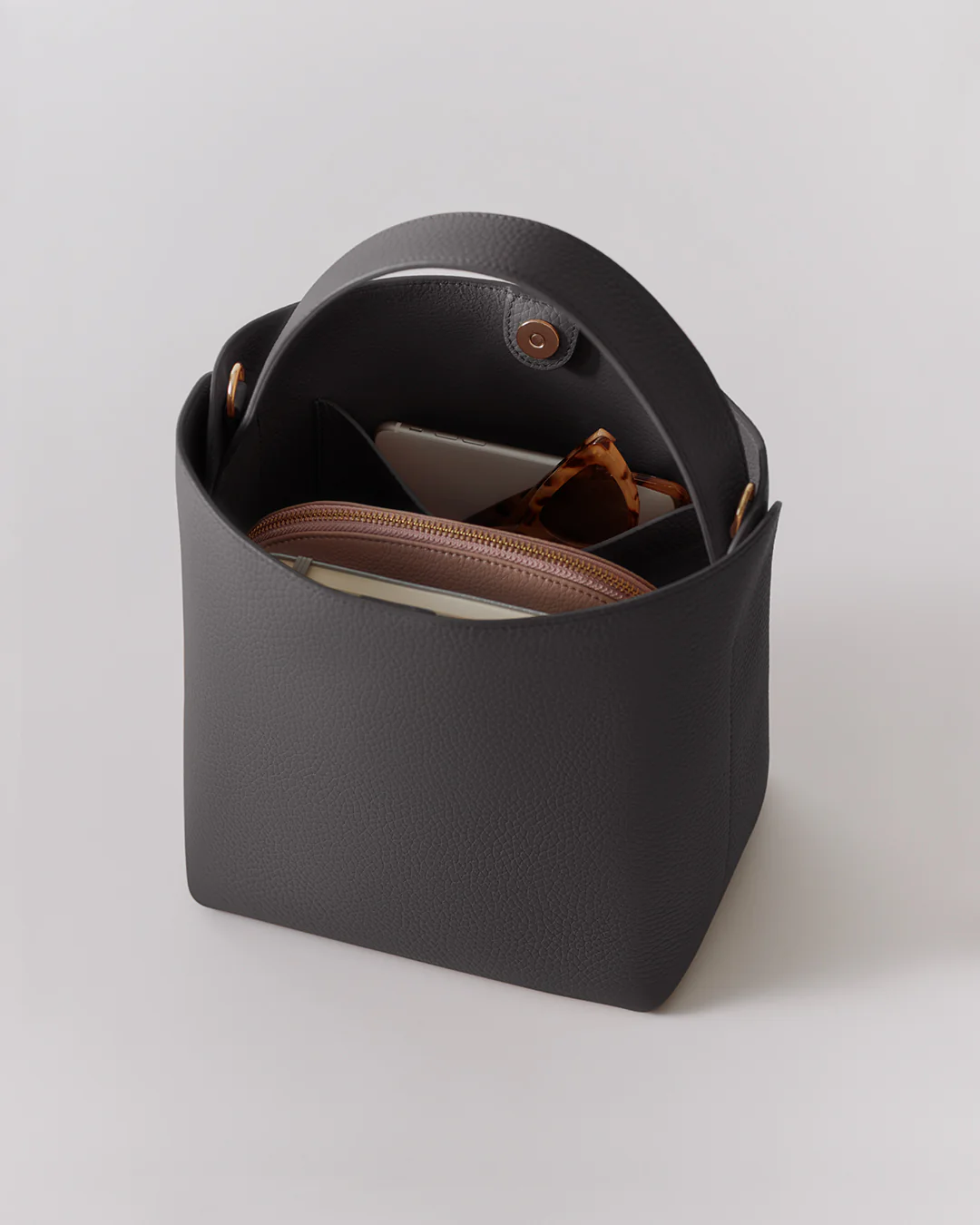 Linea Bucket Bag - Image 104