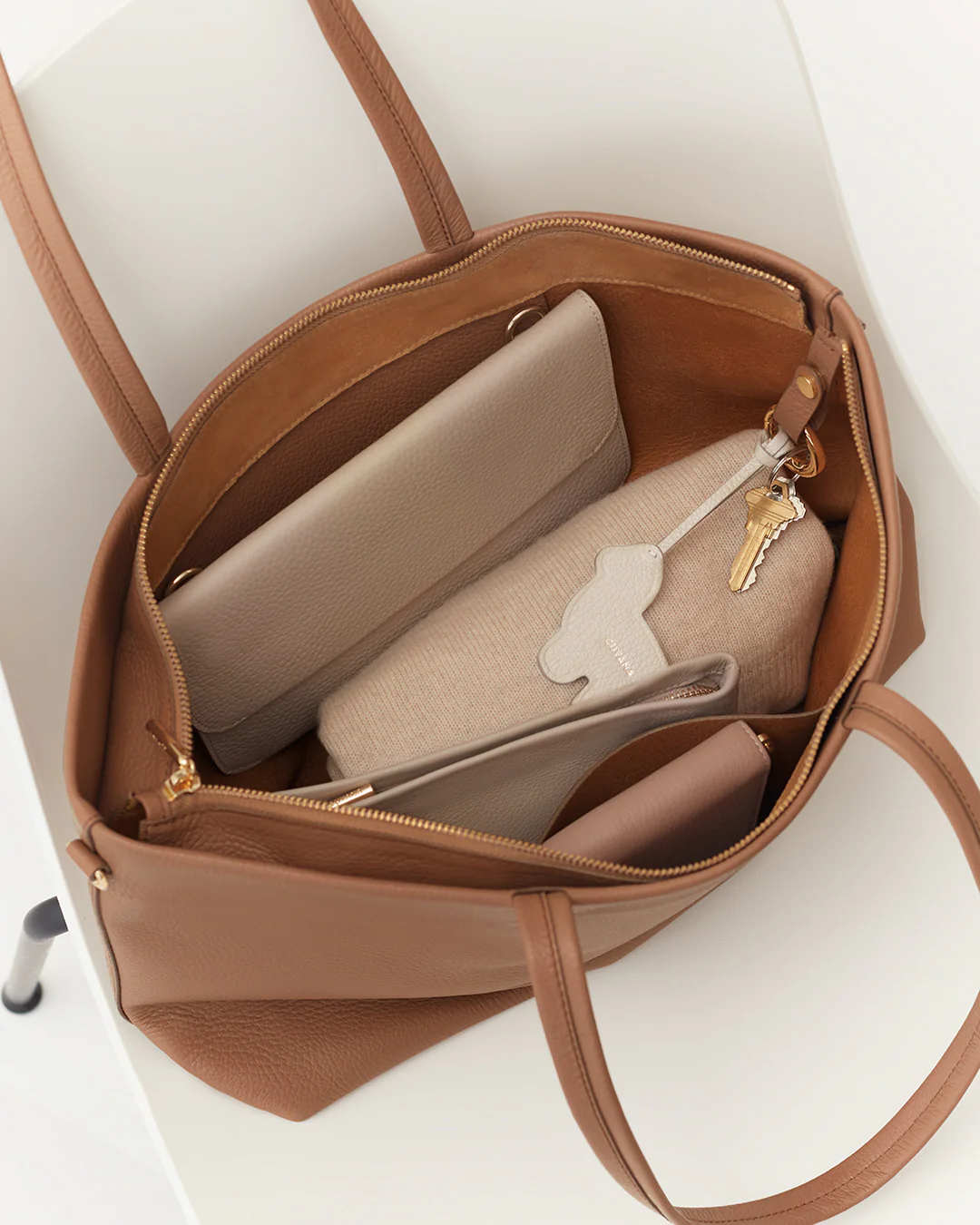 Small Easy Zipper Tote - Image 101