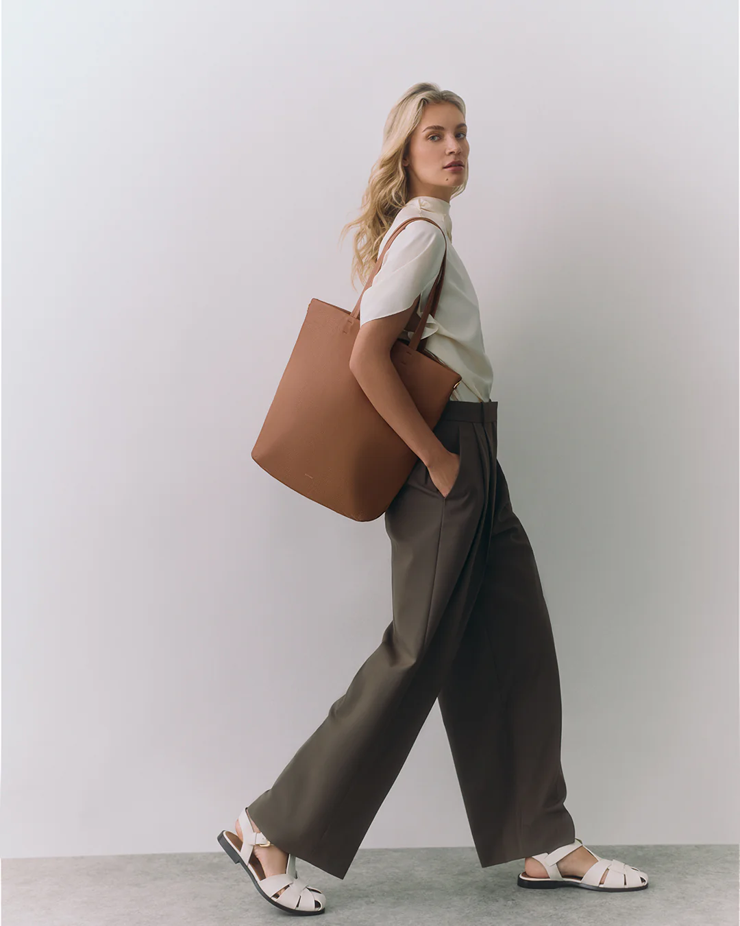 Tall Easy Zipper Tote - Image 138